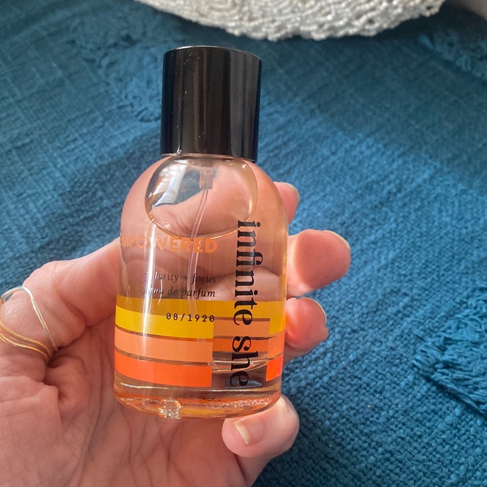 Infinite She Empowered eau spray  NEW